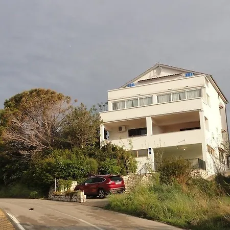 Guest house Mandic Lopar